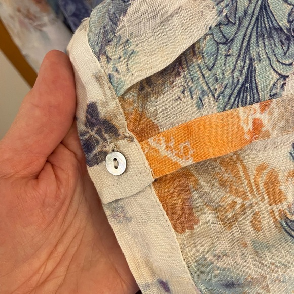 🔥 CHICOS 🔥 Linen button down top 🔥 Size 2 🔥 - Picture 6 of 8